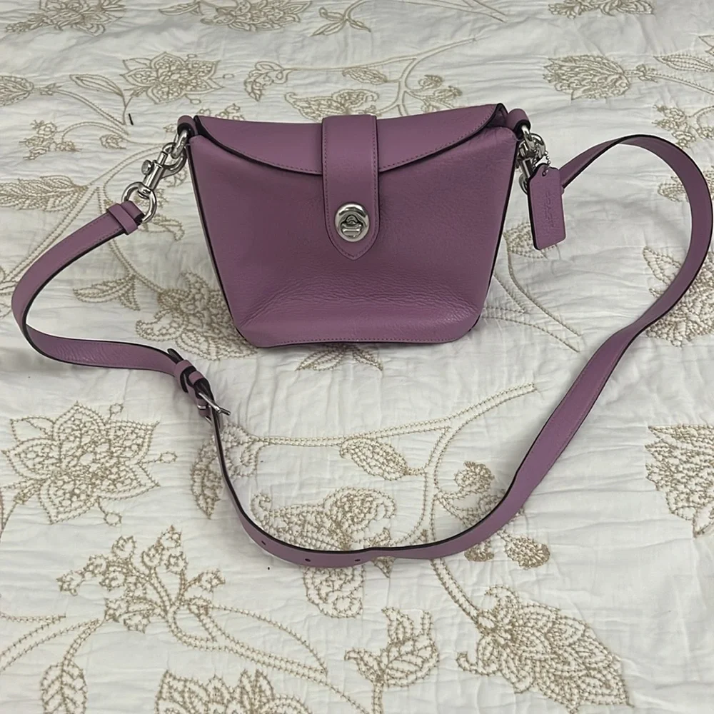 RARE Coach Addie Lavender Leather Crossbody Bag small - Picture 4 of 15